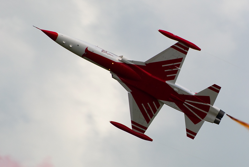 155_AirPower_Turkish Stars na Northrop F-5.jpg
